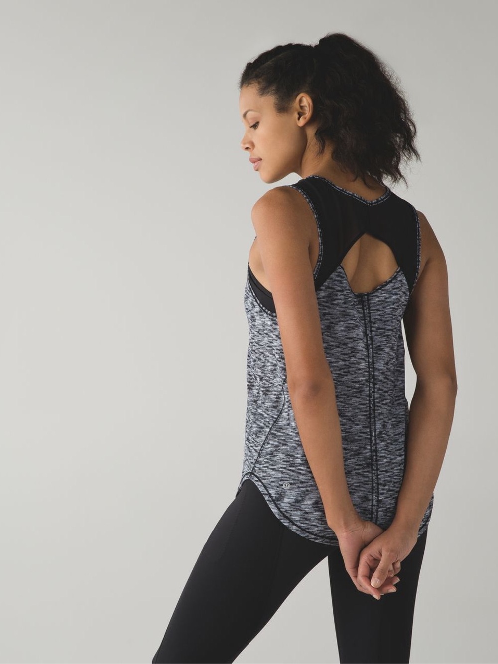 062. Lululemon Sculpt Tank Dramatic Static White Black 8-10